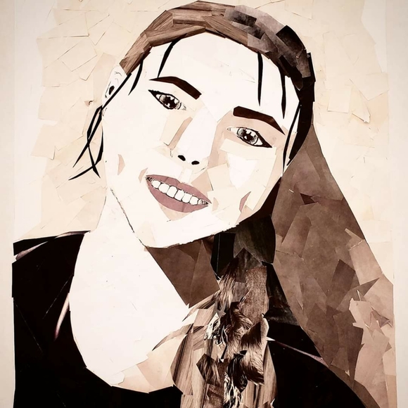 Meet your Posher, Miranda - Picture 1 of 3